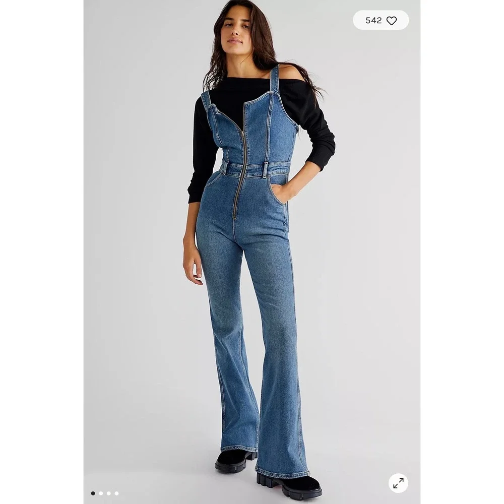 Free People We The Free The One Denim Jumpsuit Size 12 Blue Flare Zip Front NEW